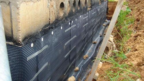 Гидроизоляция подвала изнутри от грунтовых вод. Материалы для гидроизоляции подвалов изнутри от грунтовых вод: традиция и современность