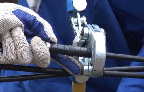 Как соединить СИП с сипом. Как соединяют СИП провод между собой