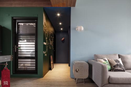 Интересный современный дизайн небольшой квартиры 04