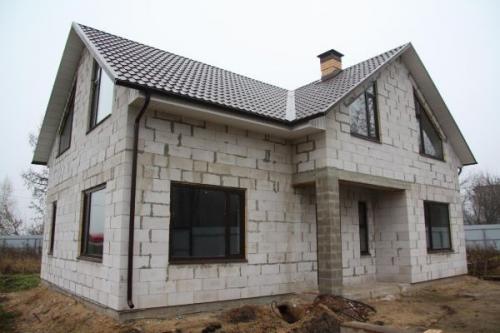 Из чего лучше построить дом для постоянного проживания в подмосковье. Бетонные блоки