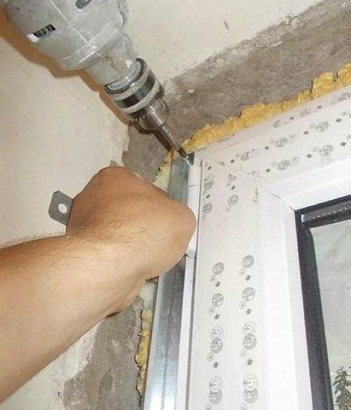 Чем лучше сделать откосы на окнах внутри. Правила отделки внутренних откосов на окнах 10