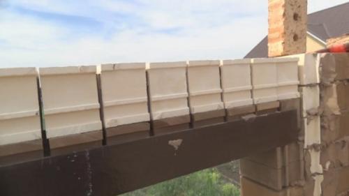 Кладка оконного проема из кирпича. Несколько слов о облицовке проема кирпичом