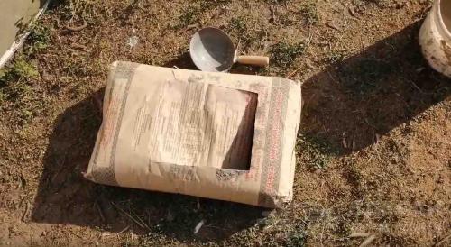 Пугало на дачу с фонарем. Уличный ночник в виде призрака с фонарём в руках