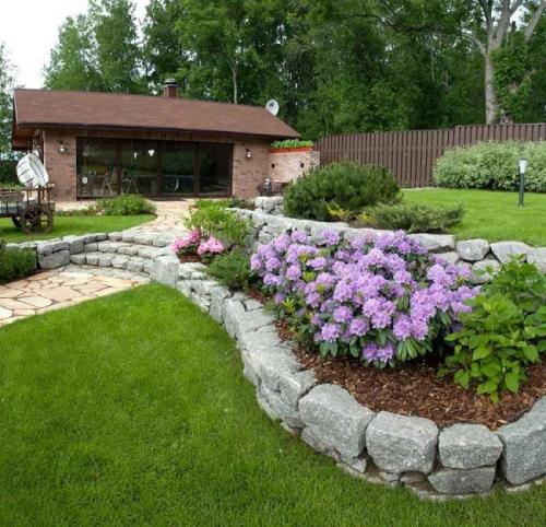 Оформление цветочных клумб. Как выбрать идею для клумбы своими руками фото дизайнов 18 Оформление цветочных клумб. Как выбрать идею для клумбы своими руками фото дизайнов 18