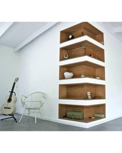 Встроенные полки в стене 02