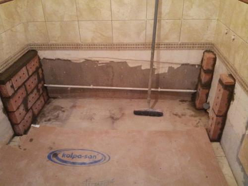 Приклеить ванну к стене. Варианты для всех видов ванн 11