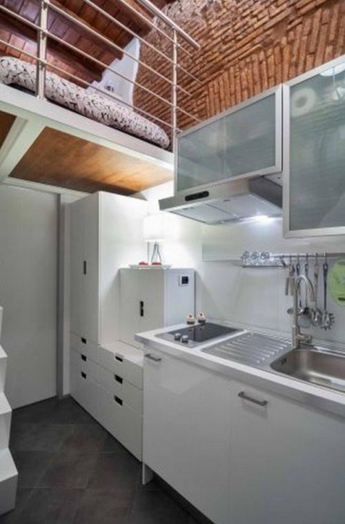 Ну очень компактная двухуровневая квартирка 02