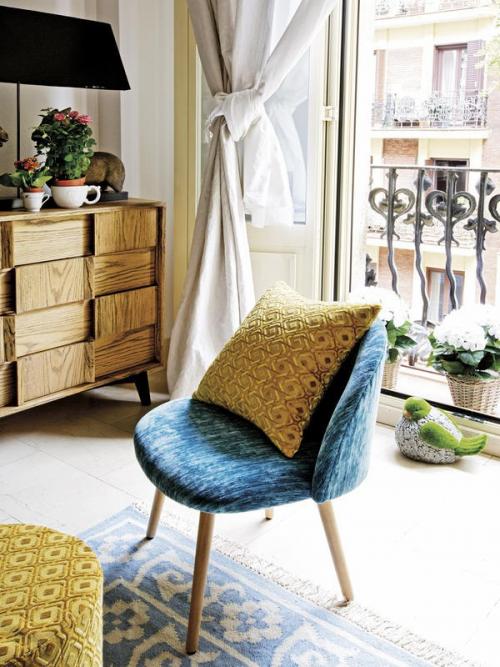 Светлая квартира с яркими акцентами. 03