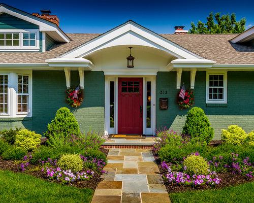 Цвет фасада дома с вишневой крышей. Сочетания