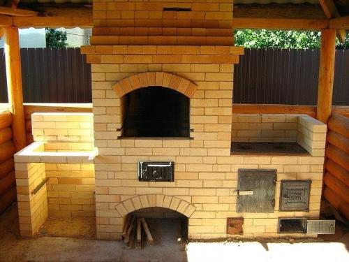 Быстрый мангал из кирпича. Мангал из кирпича своими руками: пошаговая инструкция постройки и чертежи лучших моделей для дома и дачи