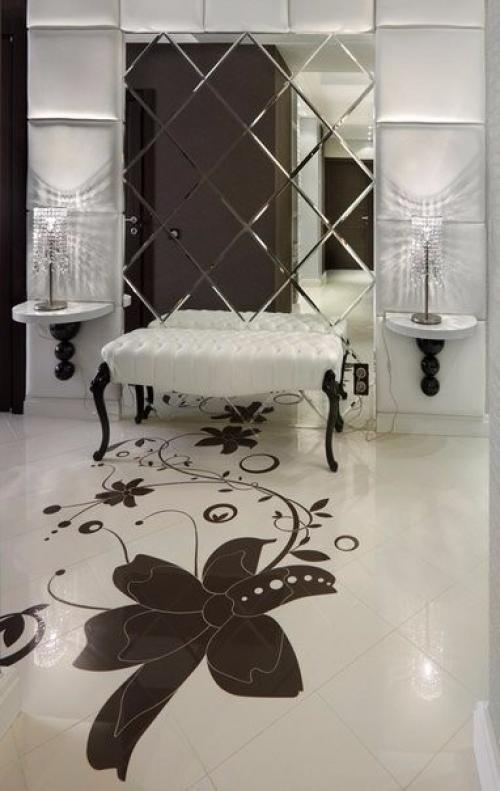 Зеркальная стена в прихожей 04