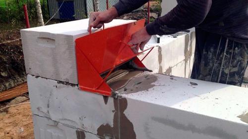 Как строить загородный дом из газосиликатного блока.