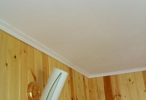 Потолок на даче из фанеры. Как можно отделать потолок из фанеры?