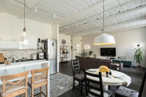 Как Вам интерьер квартиры? Что бы Вы убрали / добавили? 06