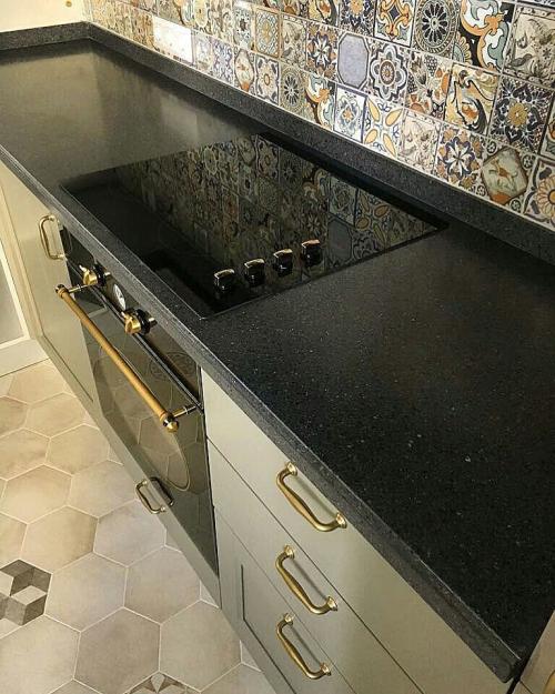 Как Вам кухня? Что бы Вы изменили (добавили/ убрали) ? 05