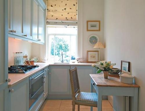 Столешница у окна на кухне 07