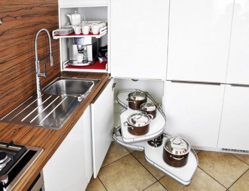 Интересные практичные решения для экономии места в кухне 02