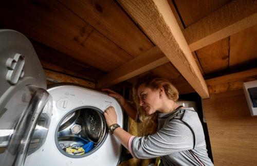 Компактный домик для комфортного проживания 3 человек. Домик временный) 07