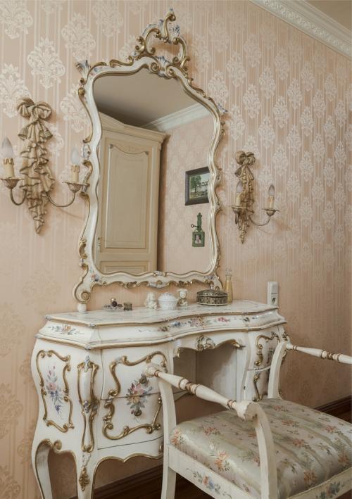 Оцените дизайн квартиры в классическом стиле 07