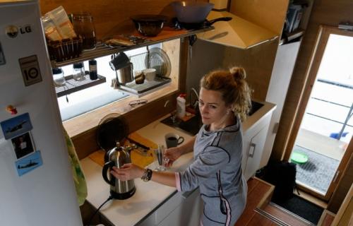 Компактный домик для комфортного проживания 3 человек. Домик временный) 05