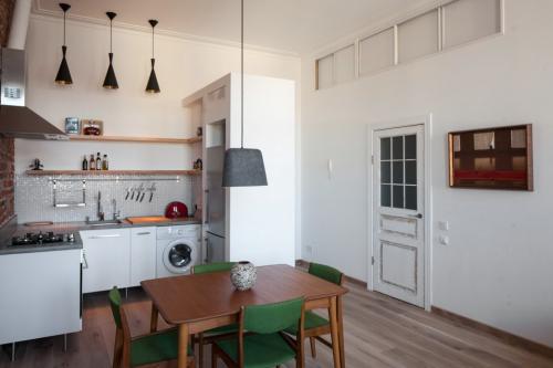 Квартира — студия. Что бы Вы добавили сюда? 07