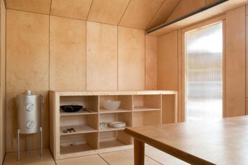 Обшивка фанерой. Какими особенностями обладает материал 01 Обшивка фанерой. Какими особенностями обладает материал 01