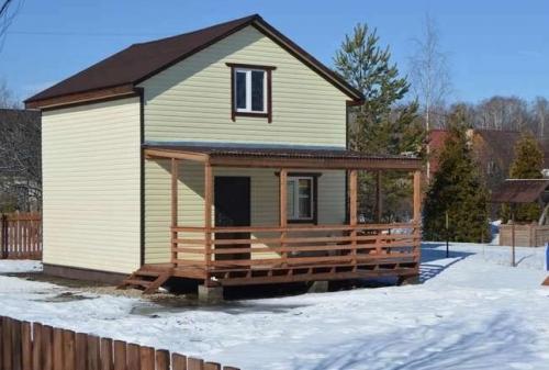 Домик 6 н.  Планировка дома 6 на 6: макеты и проекты одноэтажных и двухэтажных домов (69 фото-идей) 25