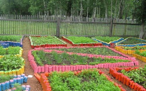 Ограждения для клумб из пластиковых бутылок своими руками. Что хорошего в пластиковых бутылках 04 Ограждения для клумб из пластиковых бутылок своими руками. Что хорошего в пластиковых бутылках 04