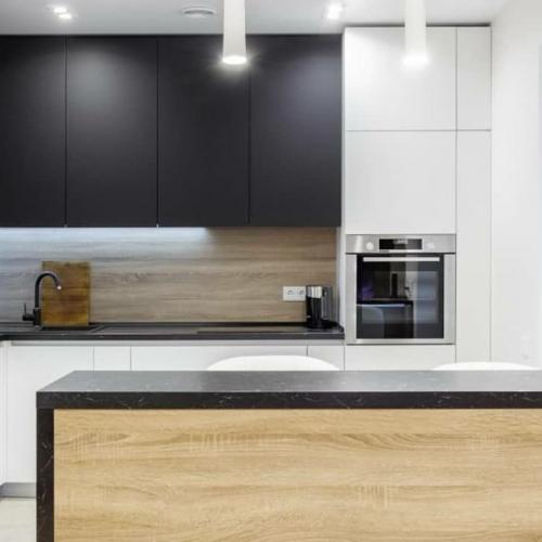 Кухня, присоединенная к гостиной в ЖК «Престиж» 02