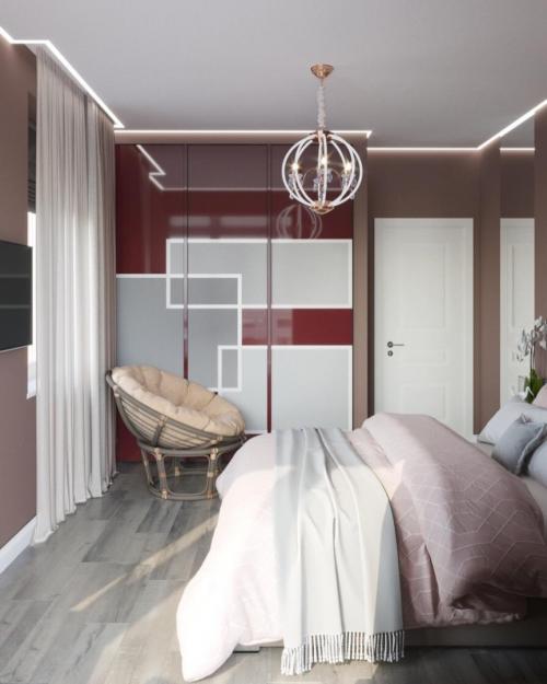 Совмещенная с балконом уютная спальня 02