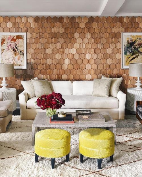 Отделка стены деревом. Как Вам такое решение? 03