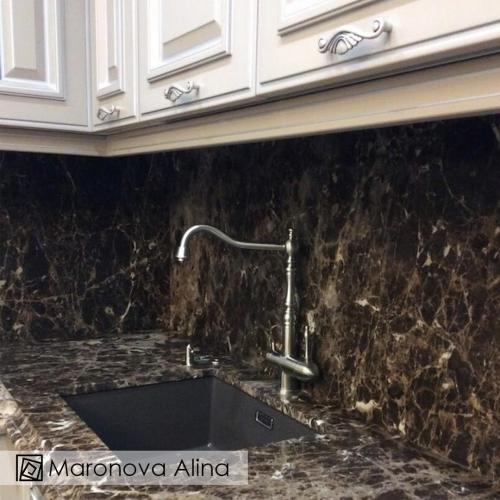 ⚜️Великолепная кухня в серо-бежевом цвете с серебристой патиной 02