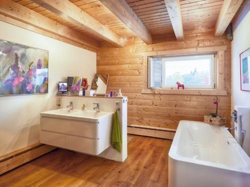 Оцените этот уютный дом 03