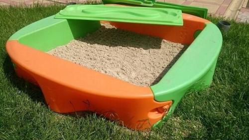 Песочница закрывающаяся своими руками. Из чего делаются песочницы своими руками: фото и советы