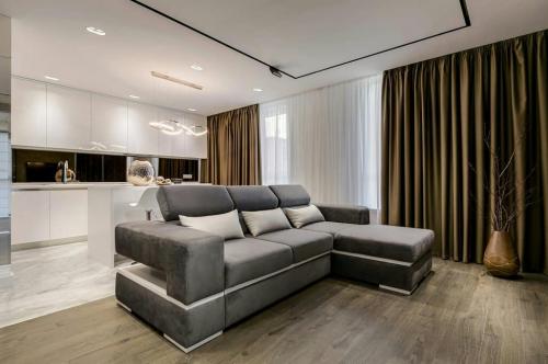 Как Вам дизайн совмещенной гостиной с кухней? 01