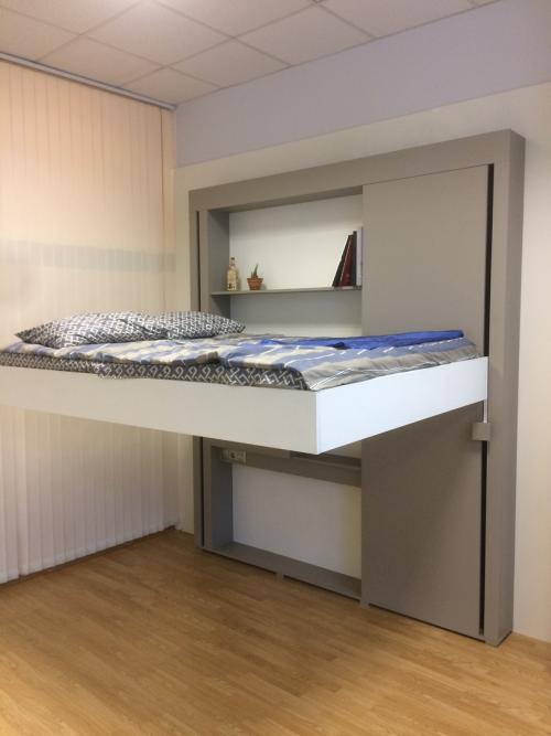 Кровать для маленькой квартиры 03