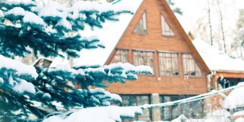 Как утеплить дом из бруса изнутри. Преимущества и недостатки утепления стен в брусовом доме