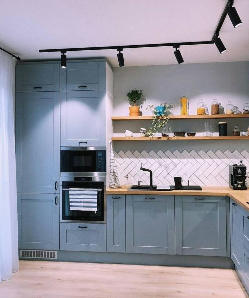 Кухня 11м². На какой балл от 1 до 10 вы бы её оценили? 01