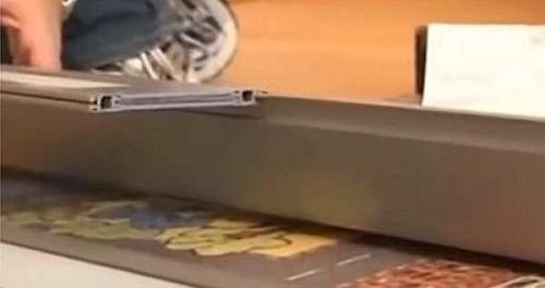 Механизм для дверей гармошка. Сборка двери