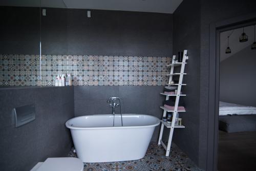 Квартира в мансардном помещении 06