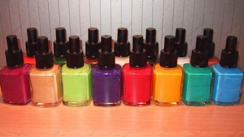 Рельефная краска для стен в ванной. Преимущества и недостатки покраски стен