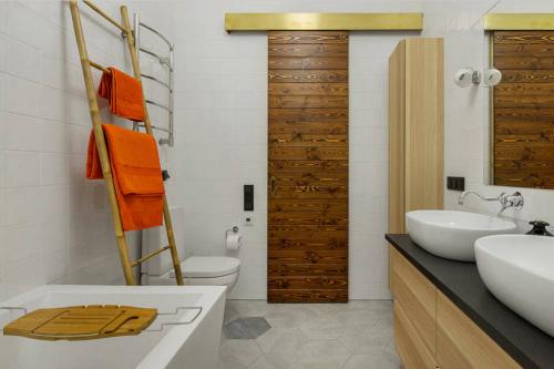 Дизайн туалета 2019 года. Смелые цветовые сочетания