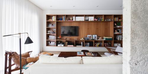 Телевизор можно ли ставить напротив окна.   Куда спрятать провода и кабели 14 Телевизор можно ли ставить напротив окна.   Куда спрятать провода и кабели 14