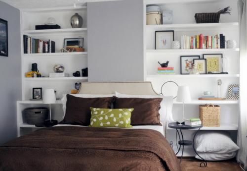 Места хранения в маленьких квартирах. Спальня