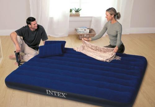 Как заклеить кровать надувную. Несколько способов заклеить надувную кровать Intex 06