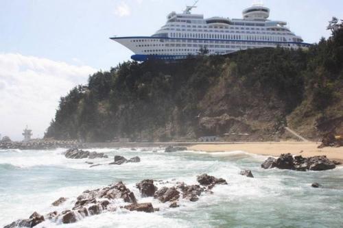 Отель в виде корабля. Корабль-отель Sun Cruise в Южной Корее… (8 фото)