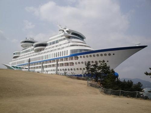 Отель в виде корабля. Корабль-отель Sun Cruise в Южной Корее… (8 фото)