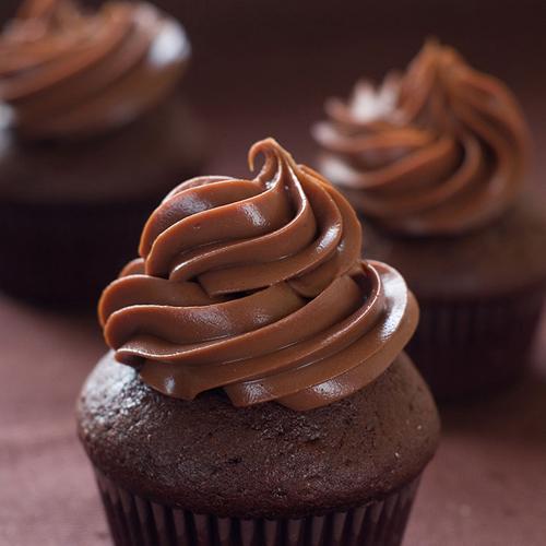 Крем для капкейков в жару. Крем для Капкейков, который держит форму