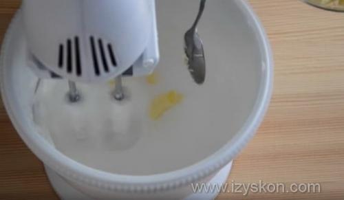 Масляный крем для капкейков. Как сделать белково-масляный крем для капкейков в домашних условиях