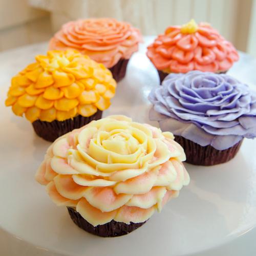 Крем для капкейков в жару. Крем для Капкейков, который держит форму